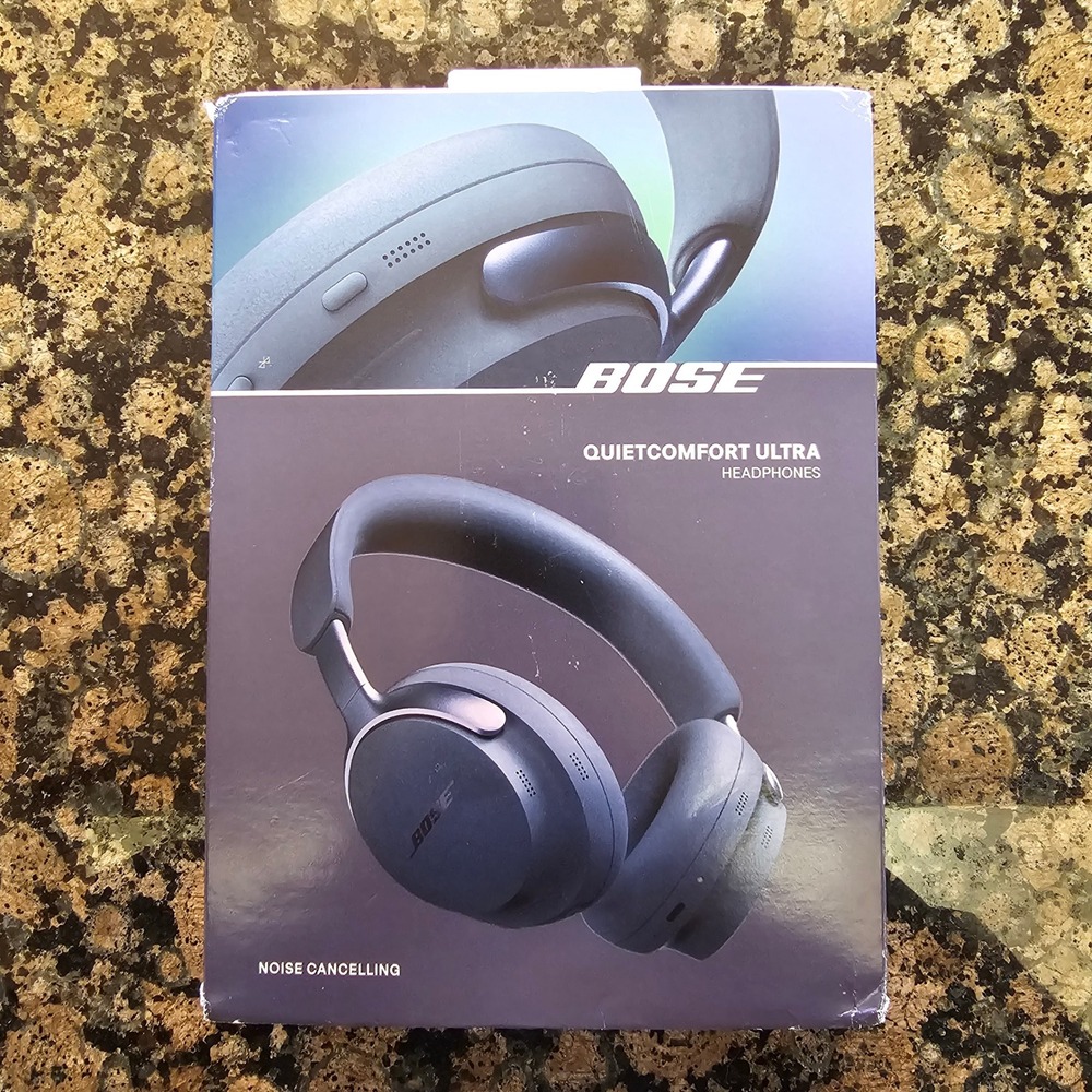 New! Bose QuietComfort ULTRA Noise Cancelling Bluetooth Wireless Headphones Blue - Picture 2 of 10